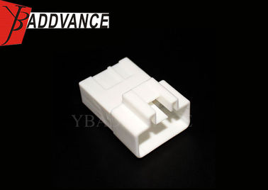 7282-3030 Automotive Electrical Connectors Tab Width 8.0 312mm White Male 3 Hole Connectors Housing