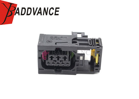  8 Pin Female Waterproof Automotive Connectors Housing New Design